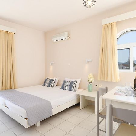Eugenia Studios & Apartments Ialysos  Extérieur photo