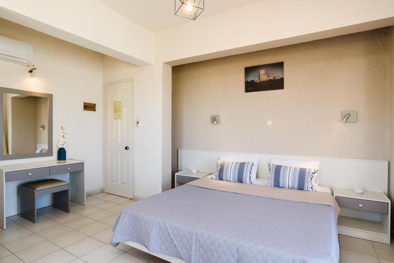 Eugenia Studios & Apartments Ialysos  Extérieur photo